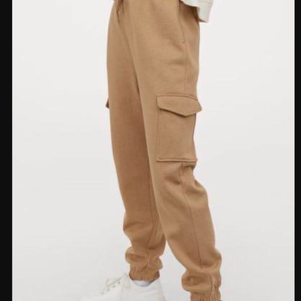 H&M cargo sweat pants draw string elastic bank in tan / brown